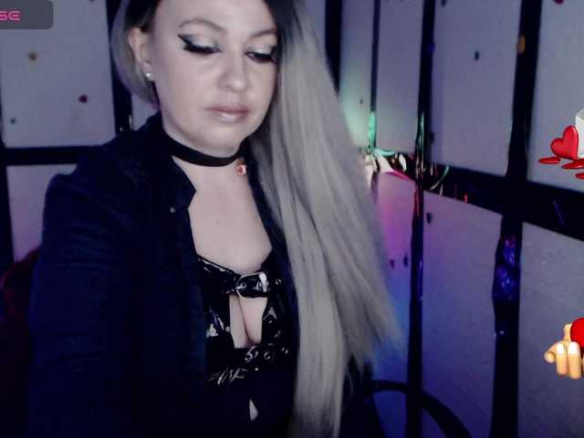 Live sex webcam photo for GeteraX #290844083