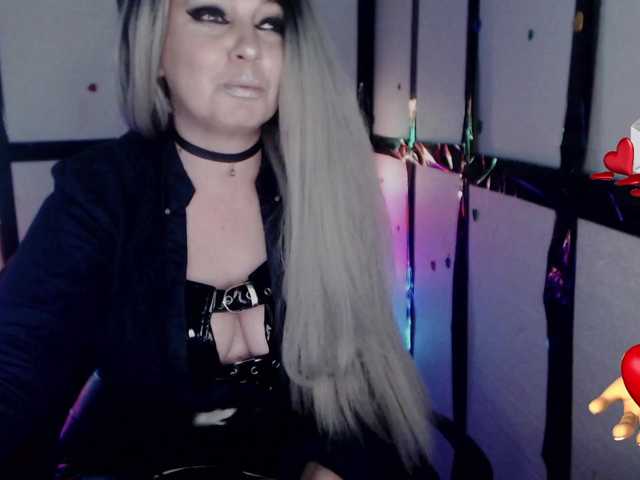 Live sex webcam photo for GeteraX #290988571