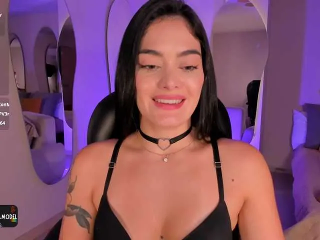 Live sex webcam photo for GiaFerrara #291115469