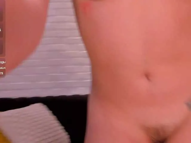 Live sex webcam photo for GiaFerrara #292304097