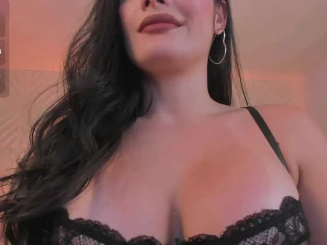 Live sex webcam photo for GiaFerrara #293409662