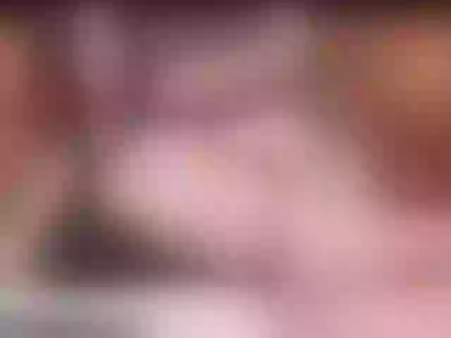 Live sex webcam photo for GiaGoldie #272045786