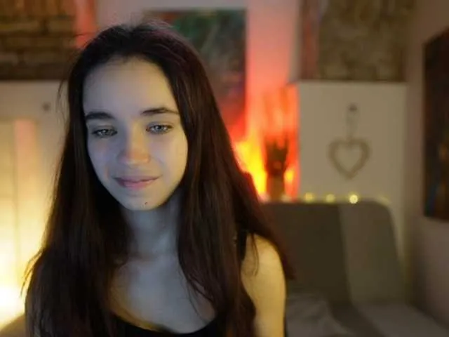 Live sex webcam photo for GiaPaige18 #290494696