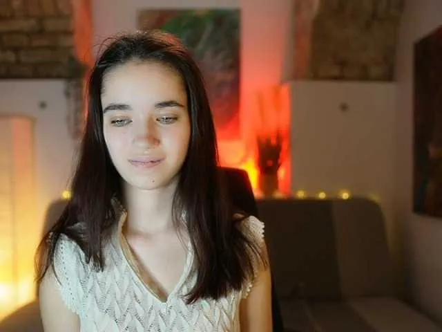 Live sex webcam photo for GiaPaige18 #290506310