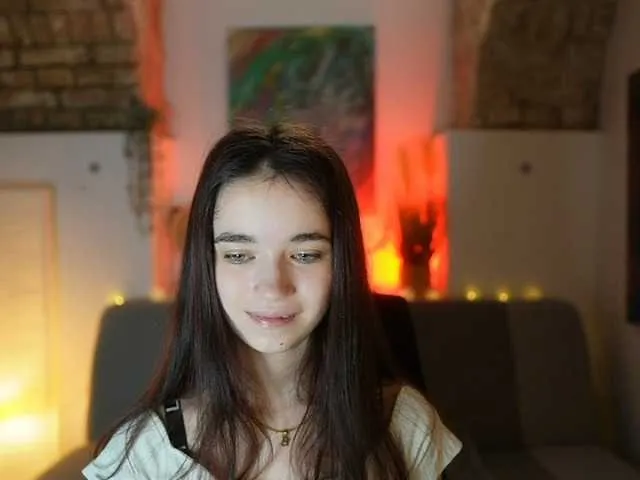 Live sex webcam photo for GiaPaige18 #290541851