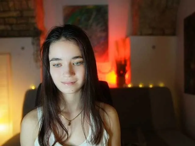 Live sex webcam photo for GiaPaige18 #290549850