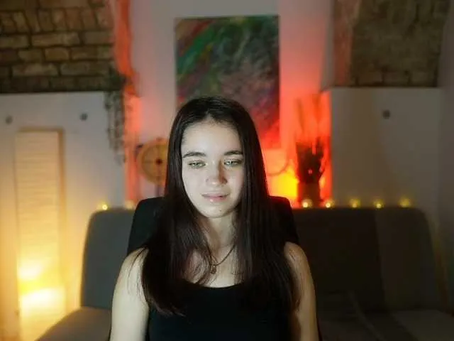 Live sex webcam photo for GiaPaige18 #290553655