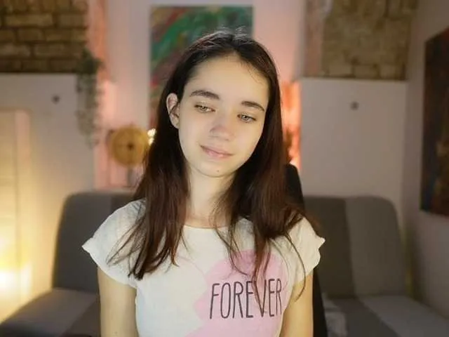 Live sex webcam photo for GiaPaige18 #290702779