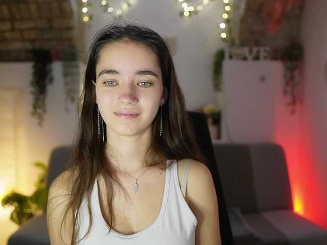 Live sex webcam photo for GiaPaige18 #291562016