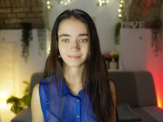 Live sex webcam photo for GiaPaige18 #291588062