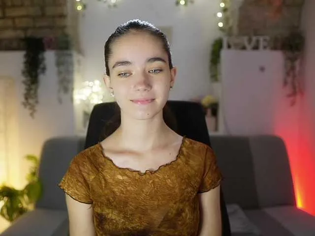 Live sex webcam photo for GiaPaige18 #291641755