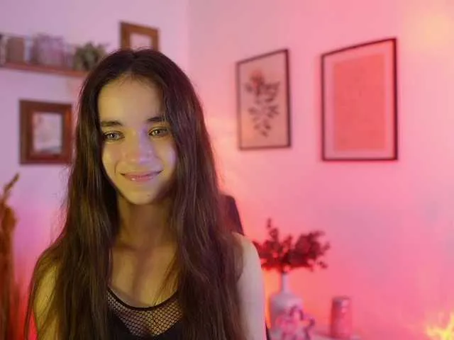 Live sex webcam photo for GiaPaige18 #291866245