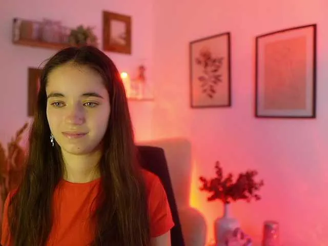 Live sex webcam photo for GiaPaige18 #291871935