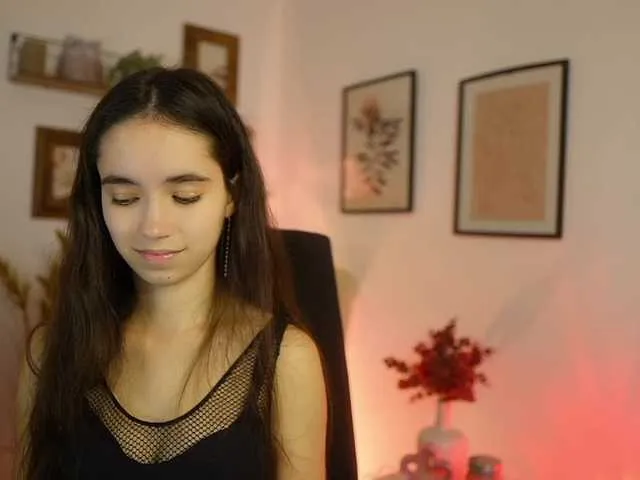 Live sex webcam photo for GiaPaige18 #292041243