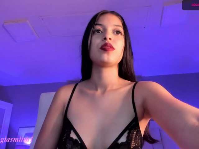 Live sex webcam photo for GiaSmith-1 #272071791