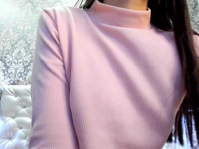 Live sex webcam photo for GiaSmith-1 #272601891