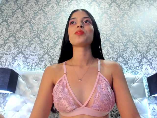 Live sex webcam photo for GiaSmith-1 #272936789