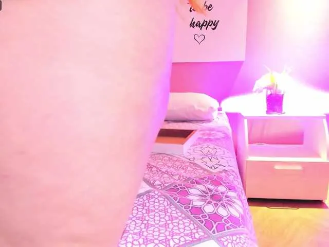Live sex webcam photo for GiaSmith #276288501