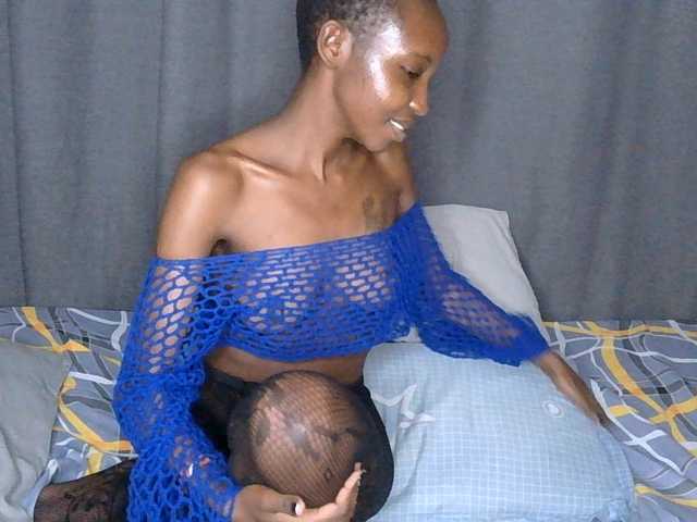 Live sex webcam photo for Gianna #294103788