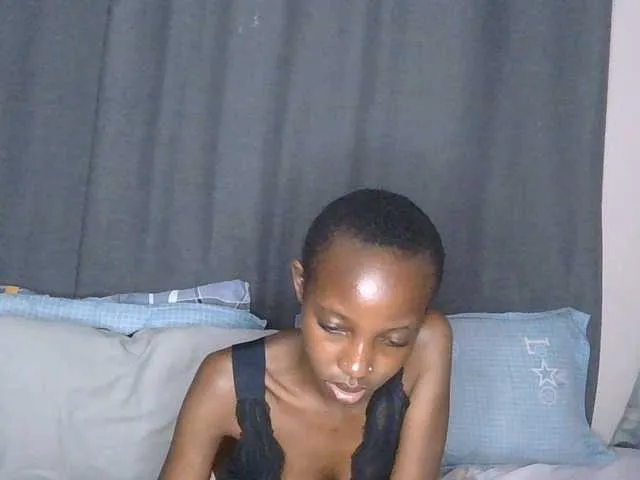 Live sex webcam photo for Gianna #294124464
