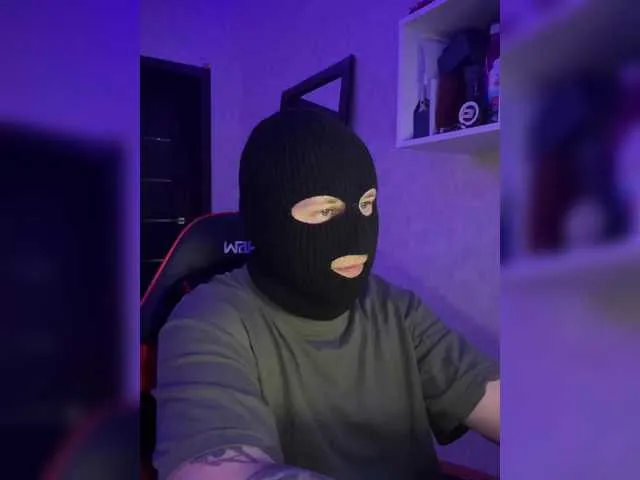 Live sex webcam photo for Gifolian #290273466