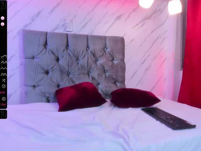 Live sex webcam photo for Gigi-Rasi #276569331