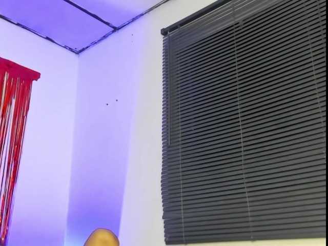 Live sex webcam photo for Gigi04c #278265969