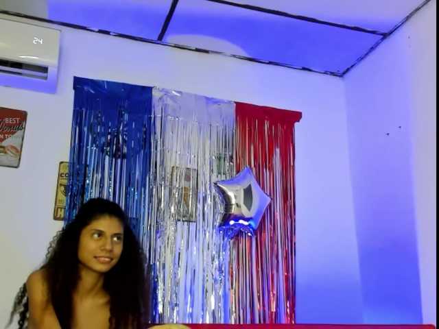 Live sex webcam photo for Gigi04c #278277130