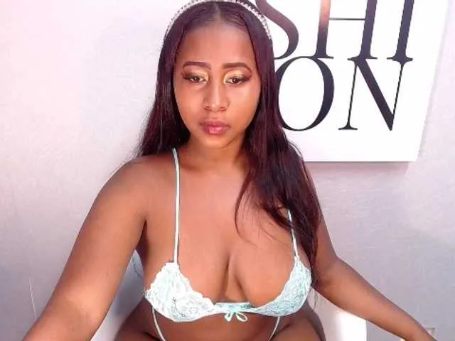 Live sex webcam photo for GigiThunderfo #273815595