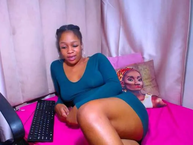 Live sex webcam photo for Gigispicy #277925743
