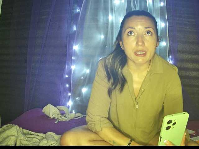 Live sex webcam photo for Giin-IMP #277693154