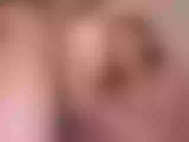 Live sex webcam photo for Gina-1-1 #288673817