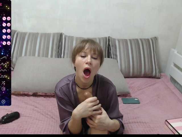 Live sex webcam photo for GinaAngelina #288071911