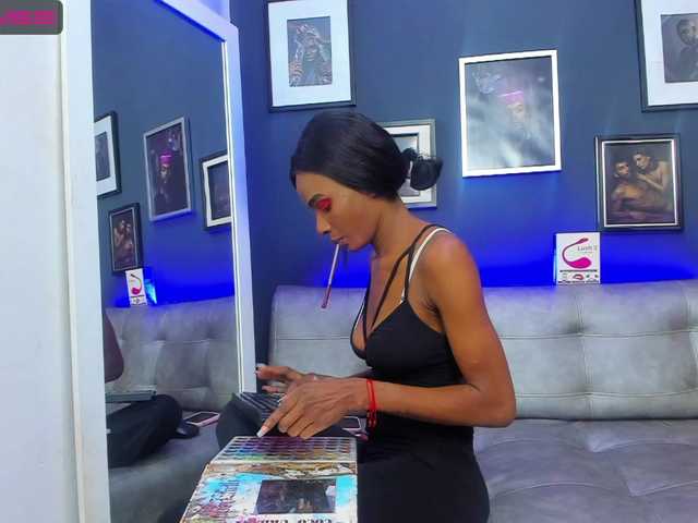 Live sex webcam photo for GinaBrown #275726699