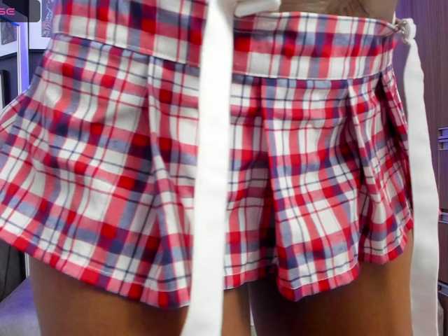 Live sex webcam photo for GinaBrown #276276580