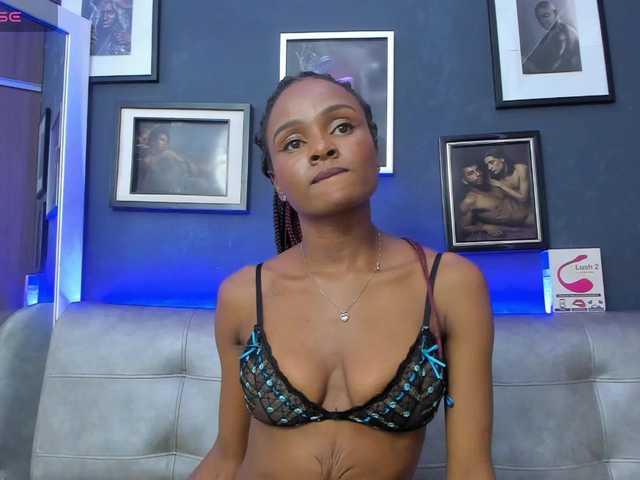 Live sex webcam photo for GinaBrown #277208458