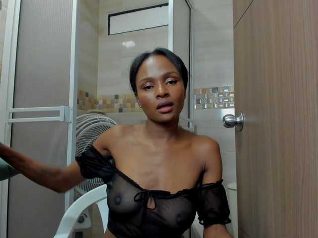 Live sex webcam photo for GinaBrown #277557283