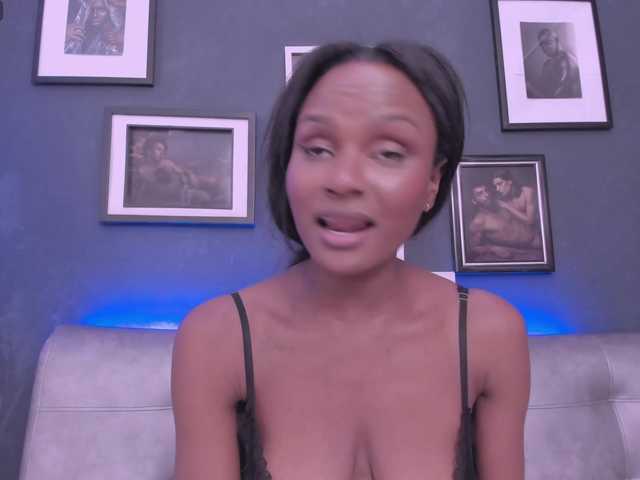 Live sex webcam photo for GinaBrown #277712313