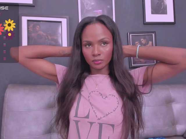 Live sex webcam photo for GinaBrown #277750681