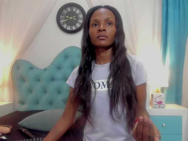 Live sex webcam photo for GinaBrown #278004288