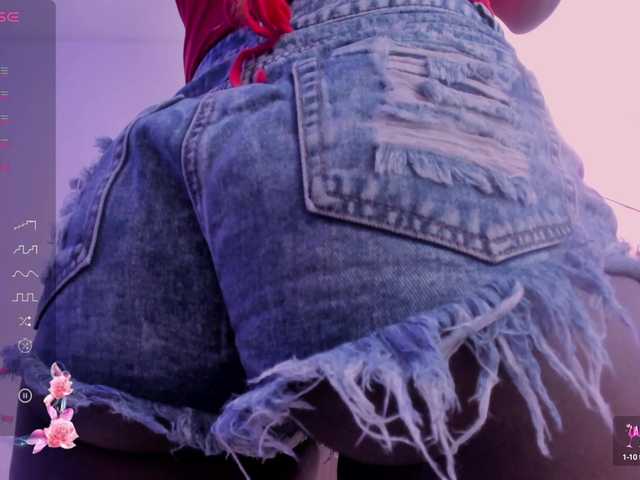 Live sex webcam photo for GinaBrown #278069585