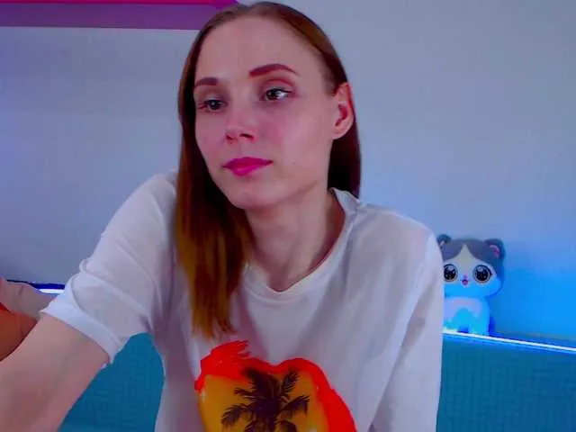Live sex webcam photo for GinaLovely #291245941