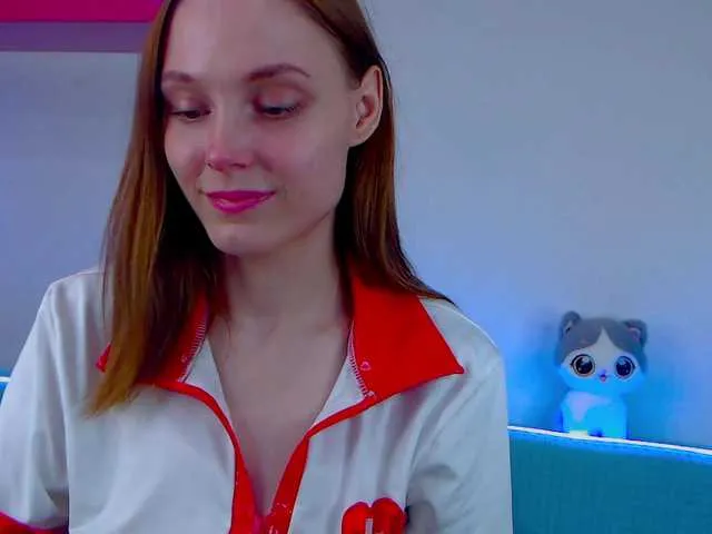 Live sex webcam photo for GinaLovely #291255322