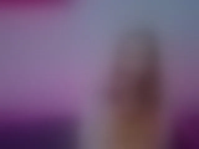 Live sex webcam photo for GinaLovely #292043554