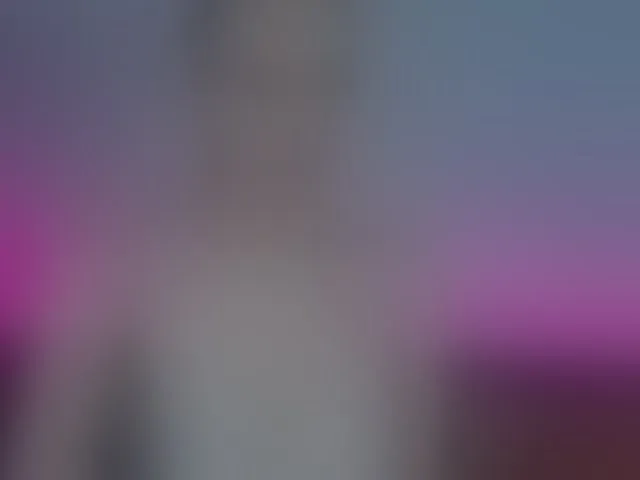Live sex webcam photo for GinaLovely #292362060