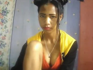 Live sex webcam photo for Ginahhot #144369757
