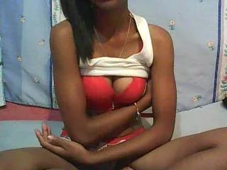 Live sex webcam photo for Ginahhot #145551177