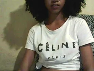 Live sex webcam photo for Ginahhot #171977048