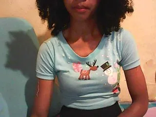 Live sex webcam photo for Ginahhot #179010883