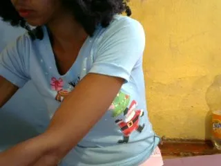 Live sex webcam photo for Ginahhot #186563755